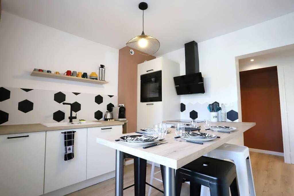 Annecy A 2 Pas Du Lac Ste Bernadette Apartment Exterior photo