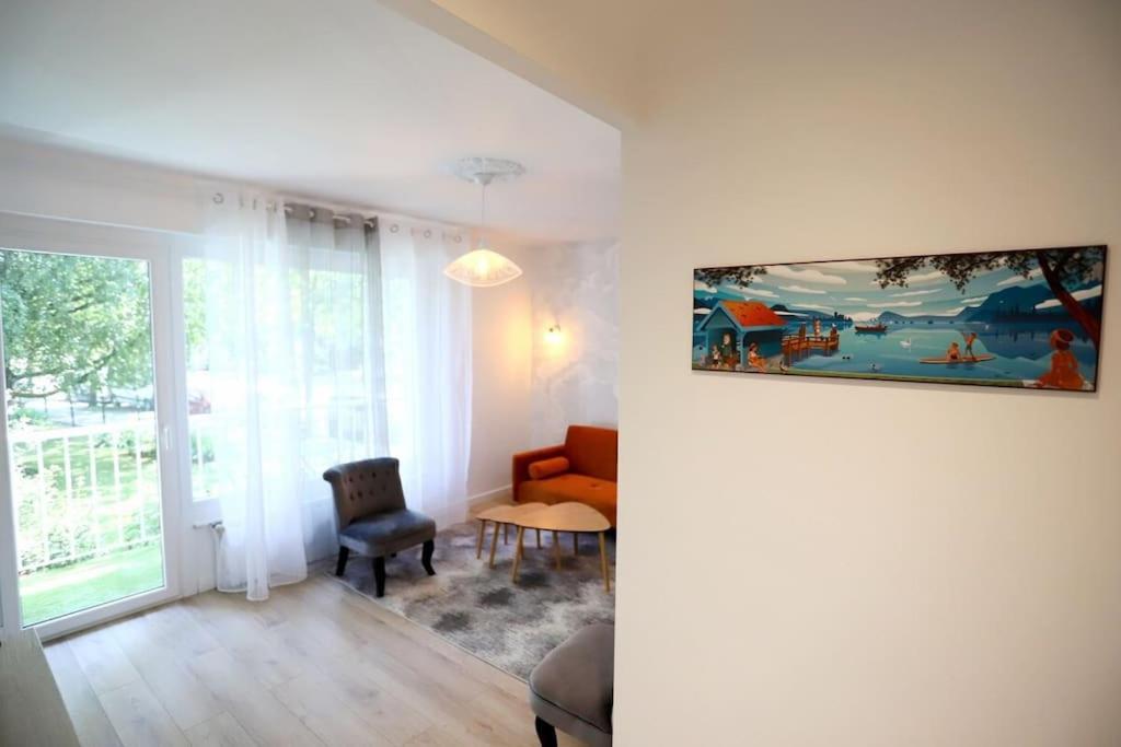 Annecy A 2 Pas Du Lac Ste Bernadette Apartment Exterior photo